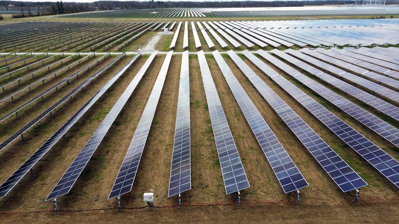 New US solar duties would raise costs and threaten climate goals, report says