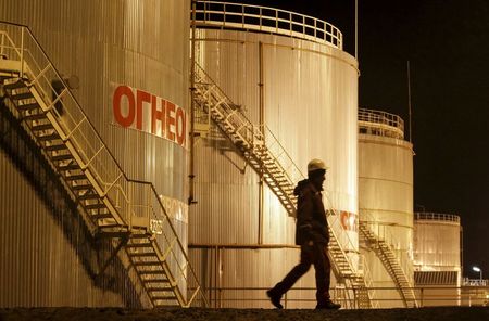 Oil prices rise on bigger-than-expected draw in US inventories