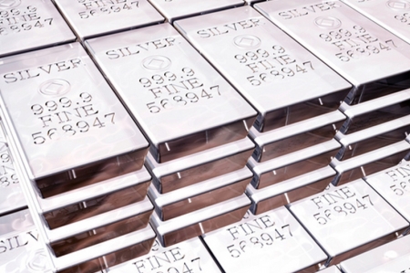 UBS: Investors should stay long silver, further pullbacks should be short-lived