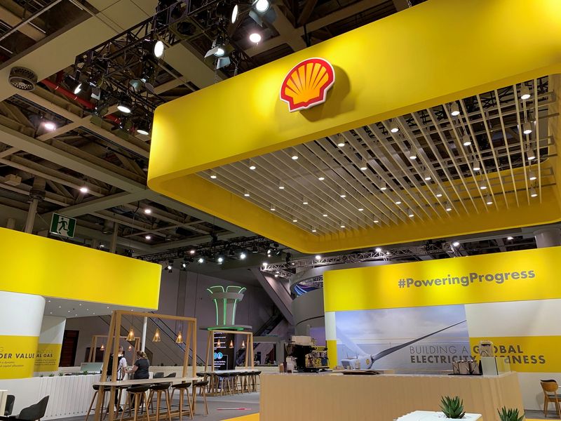 Shell Q2 profit slides to $6.3 billion on weaker trading, refining