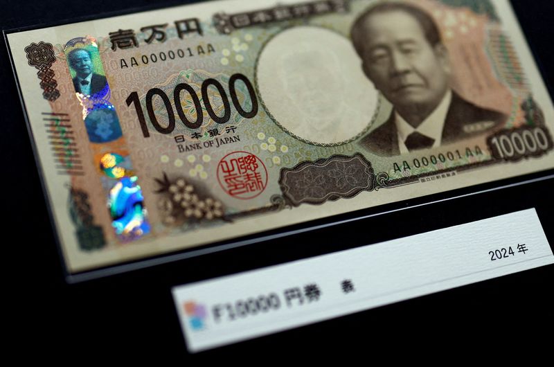 Japanese yen surges to 7-month high as US economy worries mount