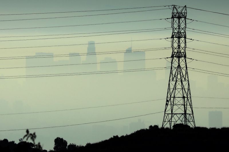 US to invest $2.2 billion in the nation’s power grid