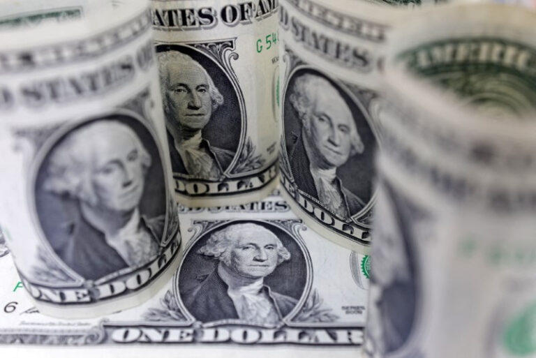 Dollar softens, yen set for weekly fall as US recession worries fade