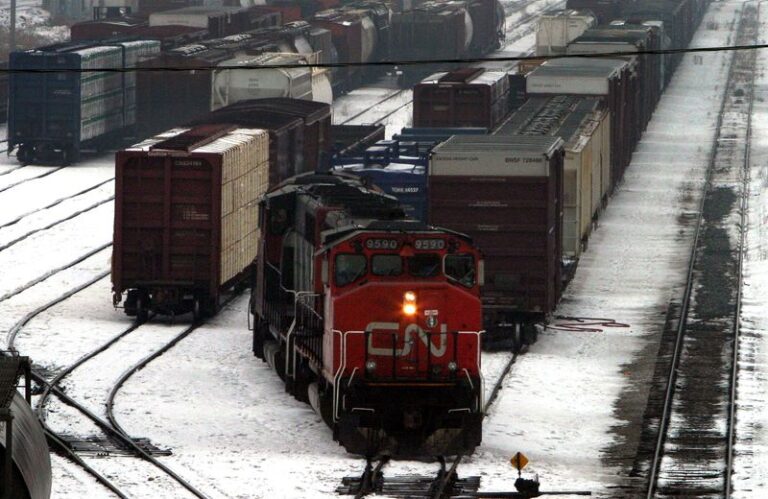 Explainer-Why Canada is on the verge of an unprecedented rail labor stoppage