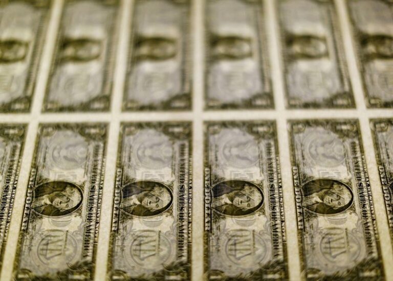 US dollar rallies on month-end buying; traders await economic data