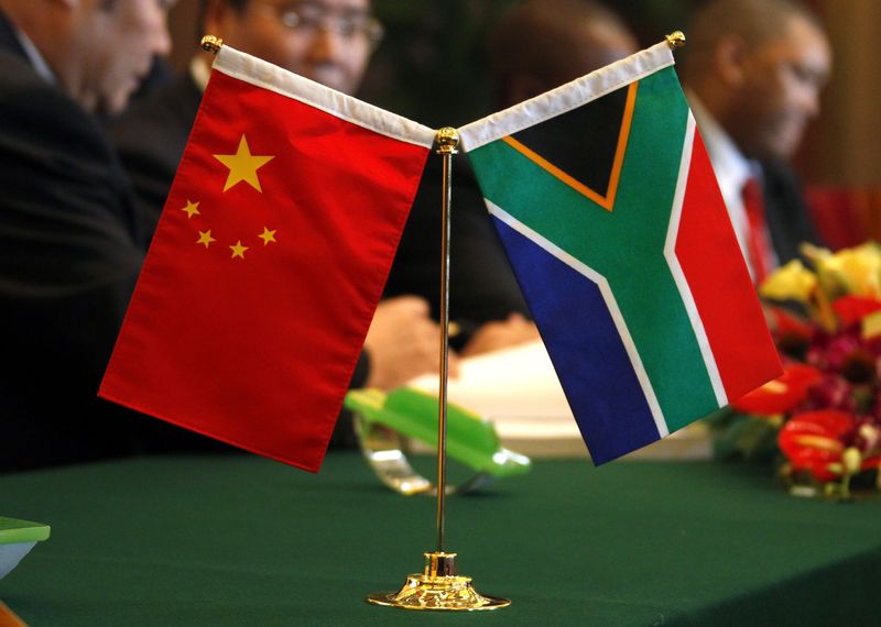 China, South Africa agree to seek balanced trade, more investments