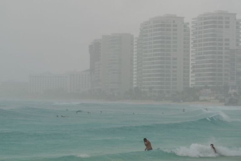 Cuba, Florida brace for impact as Tropical Storm Helene barrels north