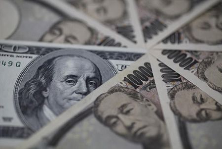 Asia FX rises as rate cut dents dollar; yen firms as BOJ holds course