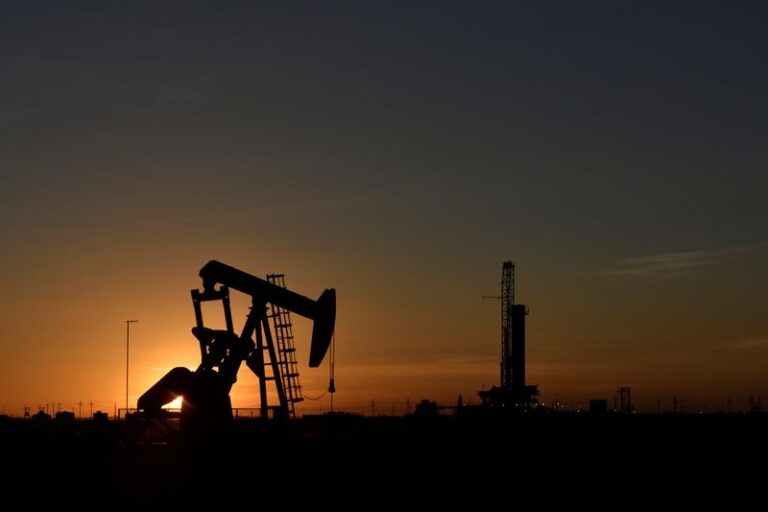 US drillers keep oil and natgas rigs unchanged for second week – Baker Hughes