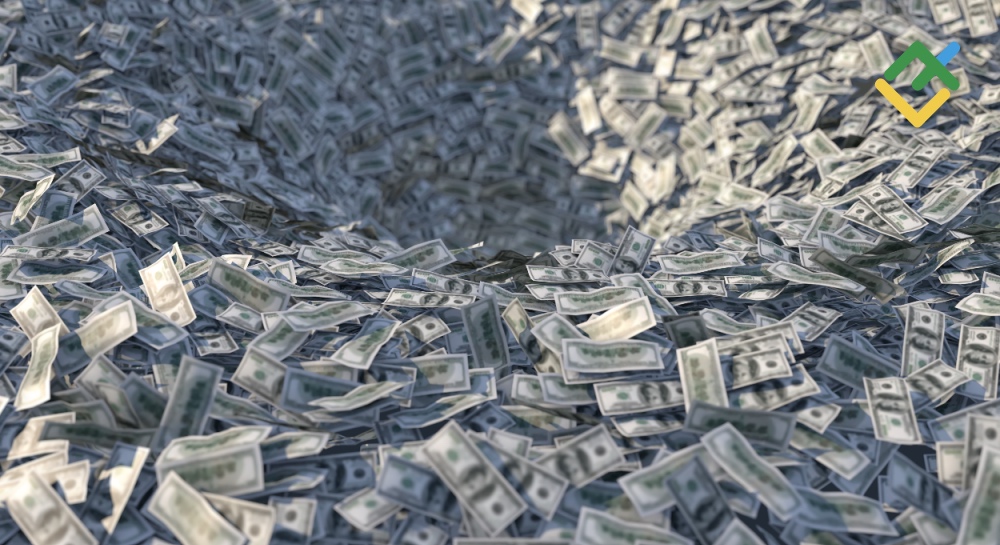 Greenback Continues to Face Snowballing Selling-Spree. Forecast as of 19.05.2025